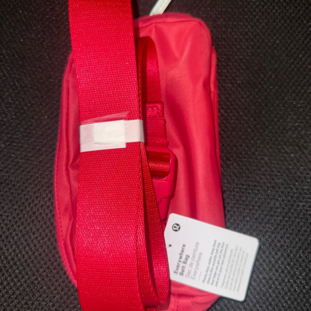 lululemon athletica Cherry Mist Crossbody Bag - Picture 3 of 3